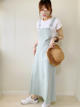 「LOWRYS FARM（ローリーズファーム）のウッドバングル　880326（バングル/リストバンド）」を使った、ももたさん（レディース・170cm）の春コーディネート