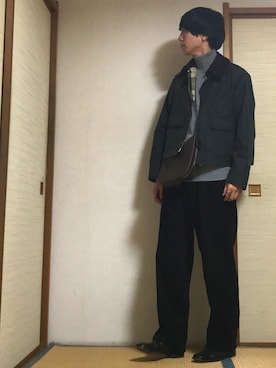 「オイルドジャケット」｜「アイテム（アクセサリー）」を使った、tebaさん（メンズ・166cm）の冬コーディネート