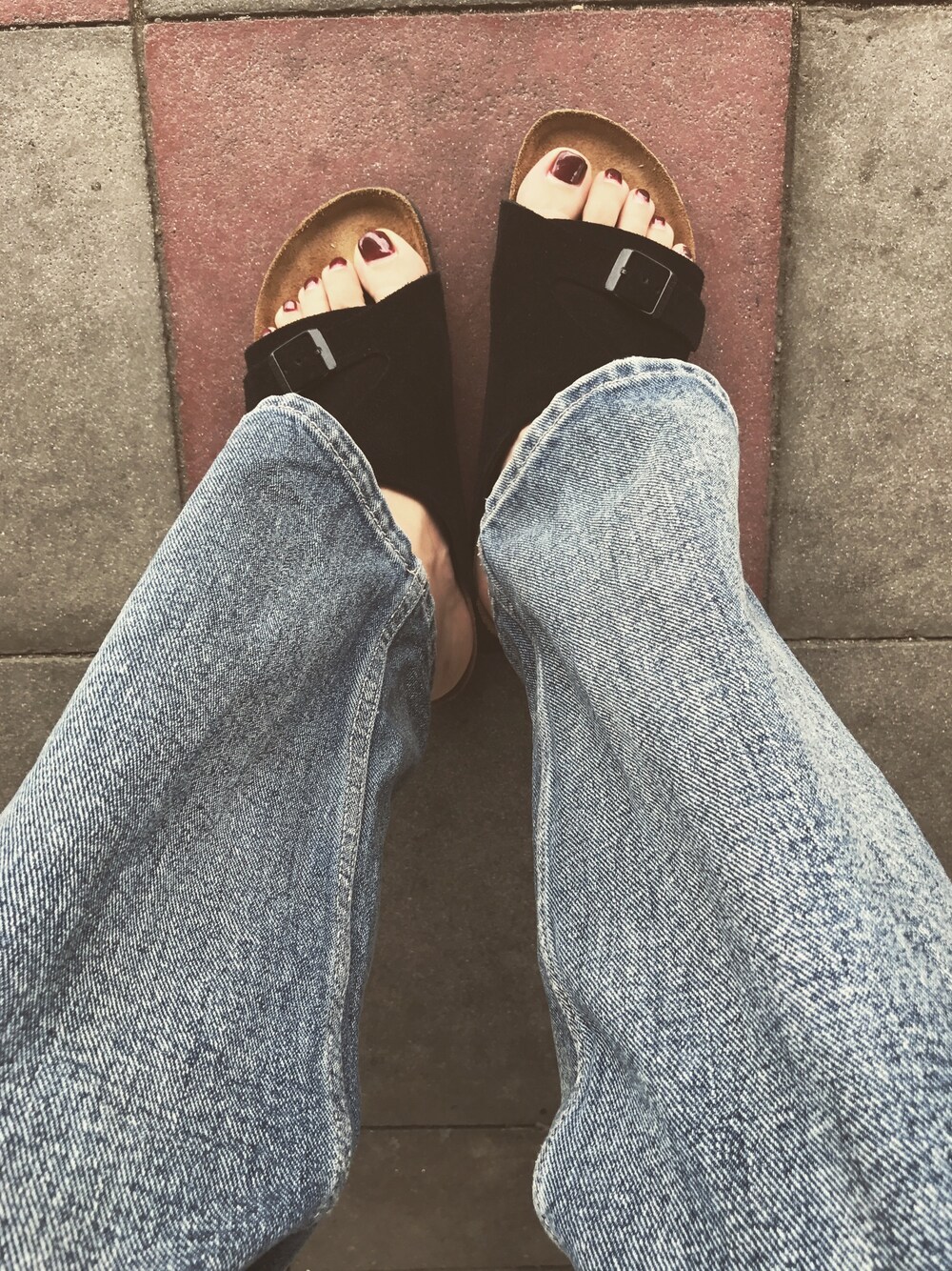 「BIRKENSTOCKの【BIRKENSTOCK/ビルケンシュトック】 ZURICH SUEDE LEATHER#（サンダル、ブラック系）」を使った、s__s1987さん（レディース・156cm）の夏コーディネートの1枚目の写真