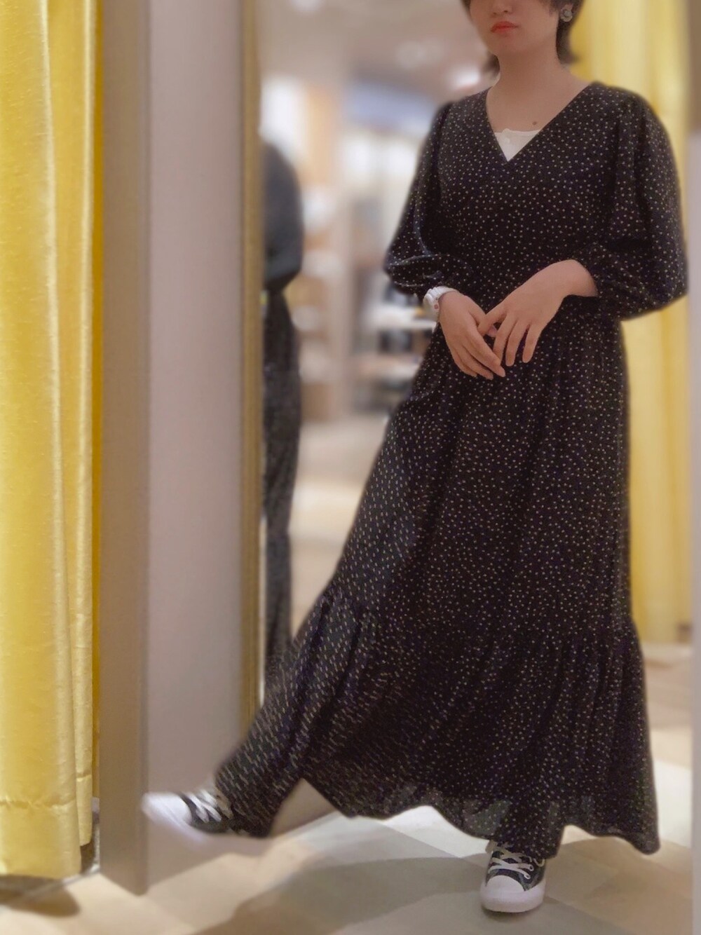 「カジュアルコーデ、ラクチンコーデ、ワンピース、ロングワンピース、ドット、スニーカー、オールスター、ブラック」｜「Green　Parksの・Petit Fleur ヘンリーテレコタンク（タンクトップ、ホワイト系）」を使った、ぴよさん（レディース・155cm）の夏コーディネートの1枚目の写真