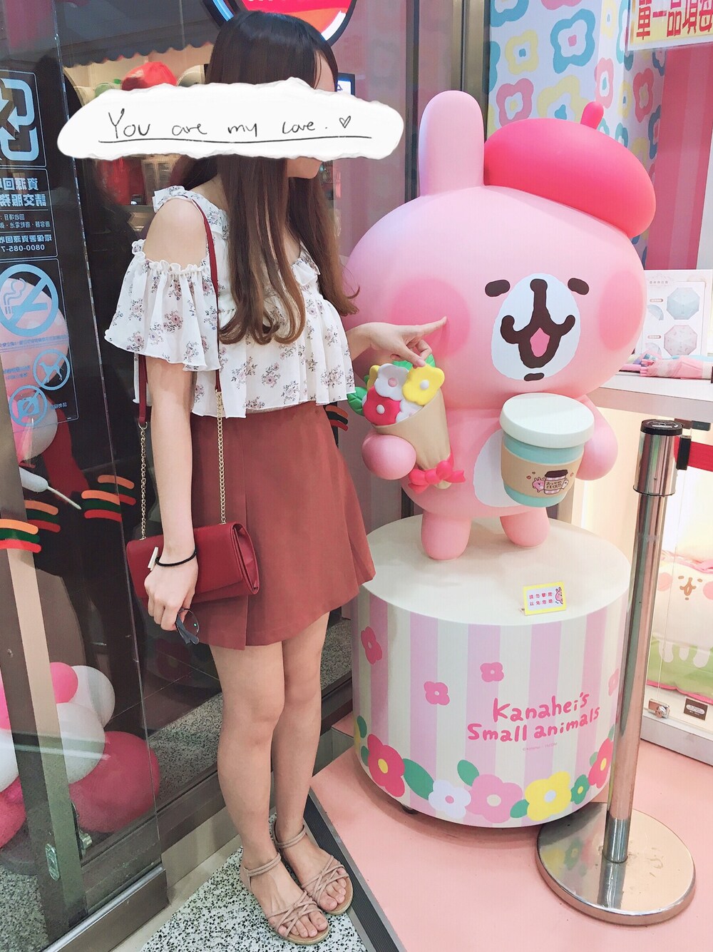「DearMyLoveのアイテム（カーディガン/ボレロ、ベージュ系）」を使った、六さん（レディース・165cm）の夏コーディネートの1枚目の写真