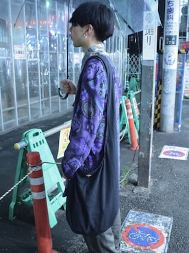 「総柄トップス」｜「アイテム（その他）」を使った、ぜろさん（メンズ・165cm）の春コーディネート