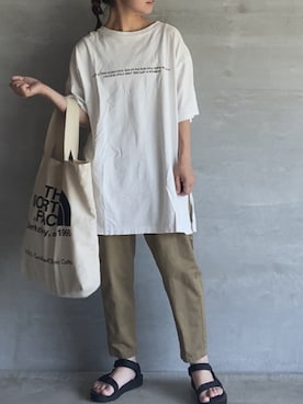 「AS KNOW AS plus（アズノゥアズプラス）のアイテム（チノパンツ）」を使った、⁑⁑ぁぃ⁑⁑さん（レディース・157cm）の夏コーディネート