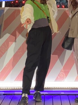 「one after another NICE CLAUP（ワンアフターアナザーナイスクラップ）のアイテム（マウンテンパーカー）」を使った、あやのさん（レディース・157cm）の春コーディネート