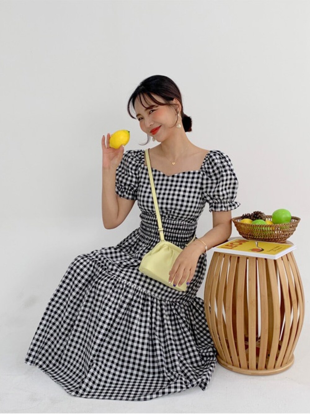 「ギンガムチェック、プチプラ、チェックワンピース、ootd、ロングワンピース、パフスリーブ、オルチャンファッション、韓国ファッション、おしゃれさんと繋がりたい、クロードマノン」｜「ギンガムチェックシャーリングロングワンピース（ワンピース、ブラック系）」を使った、chlodmanonさん（レディース・168cm）の夏コーディネートの1枚目の写真