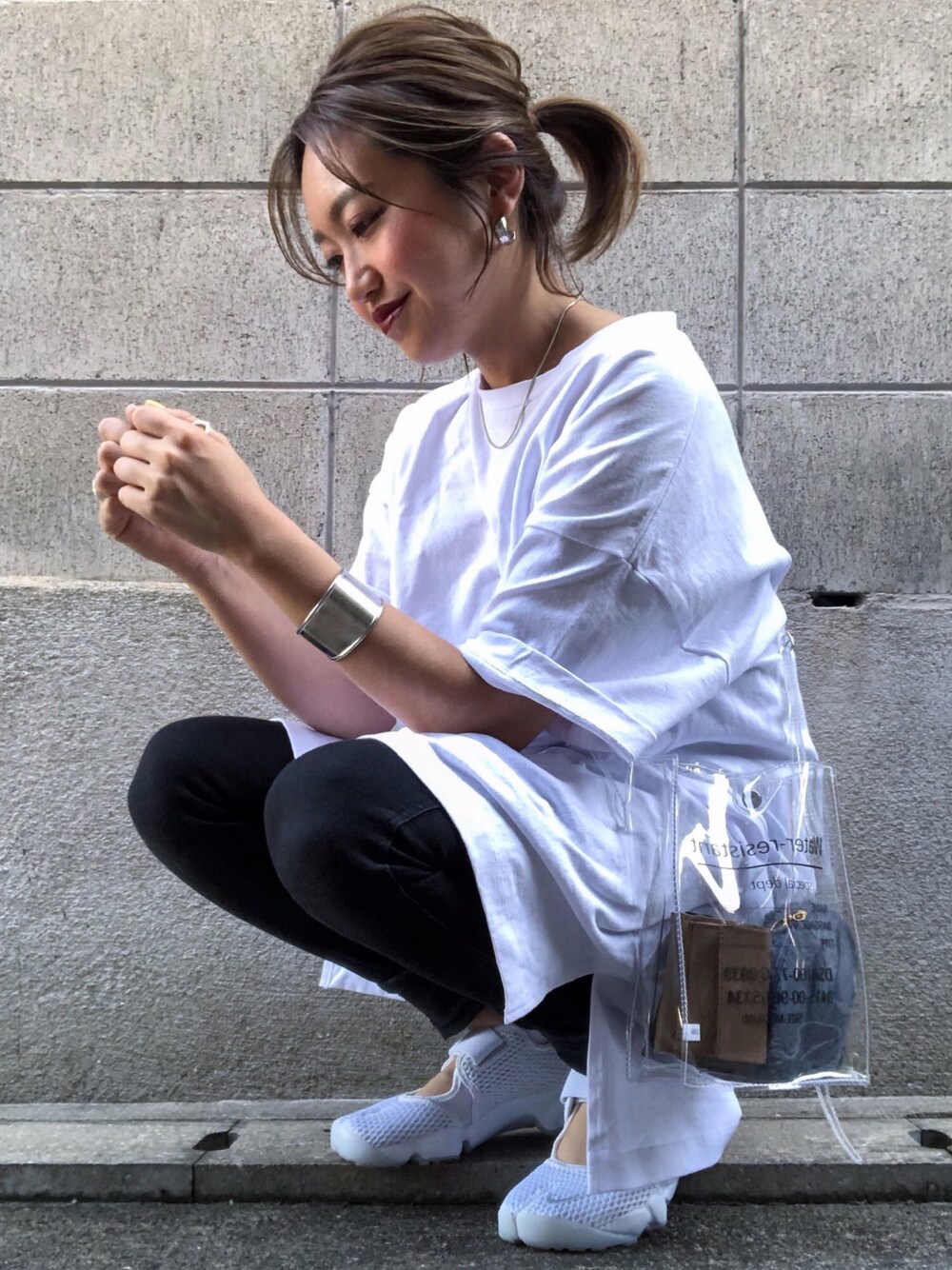 「シンプル、カジュアル、ラフ、ラクチンコーデ、ゆるコーデ、ママコーデ、ホワイトコーデ、Tシャツ、オーバーサイズ、低身長」｜「CIAOPANIC TYPYの【USAコットン】BIGTee（Tシャツ/カットソー、ホワイト系）」を使った、MIHOさん（レディース・152cm）の春コーディネートの1枚目の写真