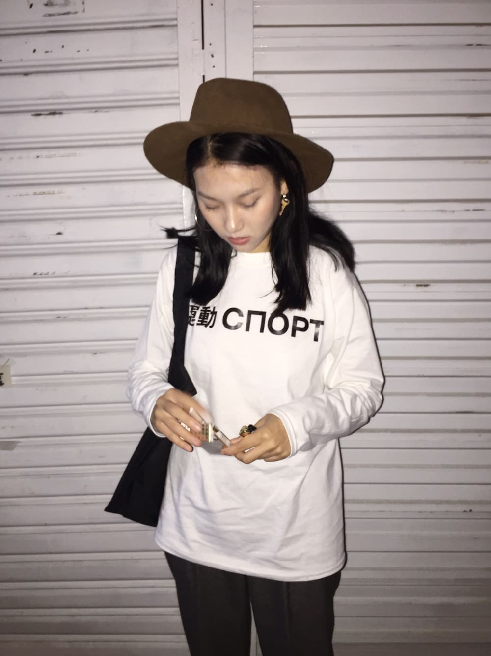 「Gosha Rubchinskiyのアイテム（Tシャツ/カットソー、ホワイト系）」を使った、プラントさん（レディース・167cm）の夏コーディネートの1枚目の写真