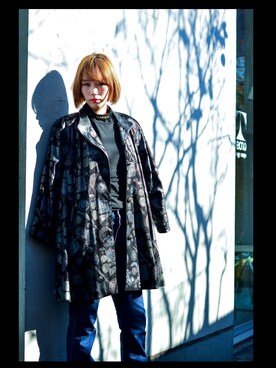 「VALENTINO（ヴァレンティノ）のアイテム（ノーカラージャケット）」を使った、PdC Official☑️さん（レディース・172cm）の冬コーディネート