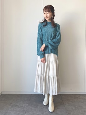 「earth music&ecology（アースミュージックアンドエコロジー）のサテンティアードスカート ＊●（スカート）」を使った、このみさん（レディース・164cm）の冬コーディネート