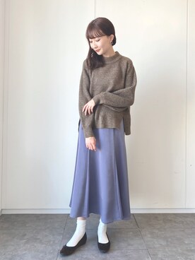 「earth music&ecology（アースミュージックアンドエコロジー）のサテンフレアスカート　＊（スカート）」を使った、このみさん（レディース・164cm）の冬コーディネート