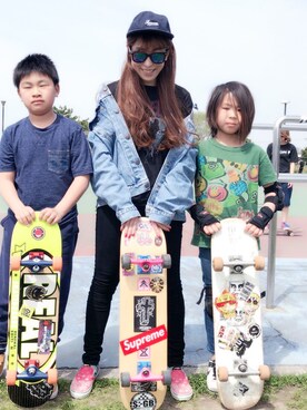 「スケボー」｜「アイテム（デニムジャケット）」を使った、kanako☆。.:＊・゜さん（レディース・157cm）の春コーディネート