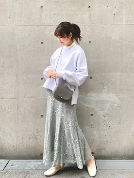「アイテム（その他シューズ、ホワイト系）」を使った、AYANOさん（レディース・162cm）の春コーディネート