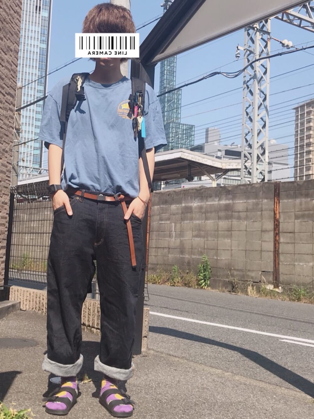 「ootd、GU、ビッグT、サンダル、デニム、ラフ、カジュアル、夏コーデ、古着」｜「GREGORYのGREGORY/グレゴリー DAY&A HALF 651501041（バックパック/リュック、ブラック系）」を使った、しょさん（メンズ・169cm）の夏コーディネートの1枚目の写真