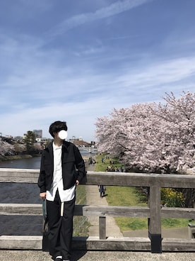「花見」｜「アイテム（スラックス）」を使った、みやさん（メンズ・177cm）の春コーディネート