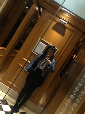「CHARLES & KEITH（チャールズ & キース）のアイテム（アクセサリー）」を使った、evaさん（レディース・173cm）の秋コーディネート