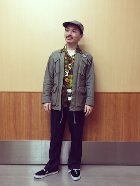 「united arrows」｜「アイテム（ミリタリージャケット）」を使った、Yu Sasugaさん（メンズ・165cm）の春コーディネート
