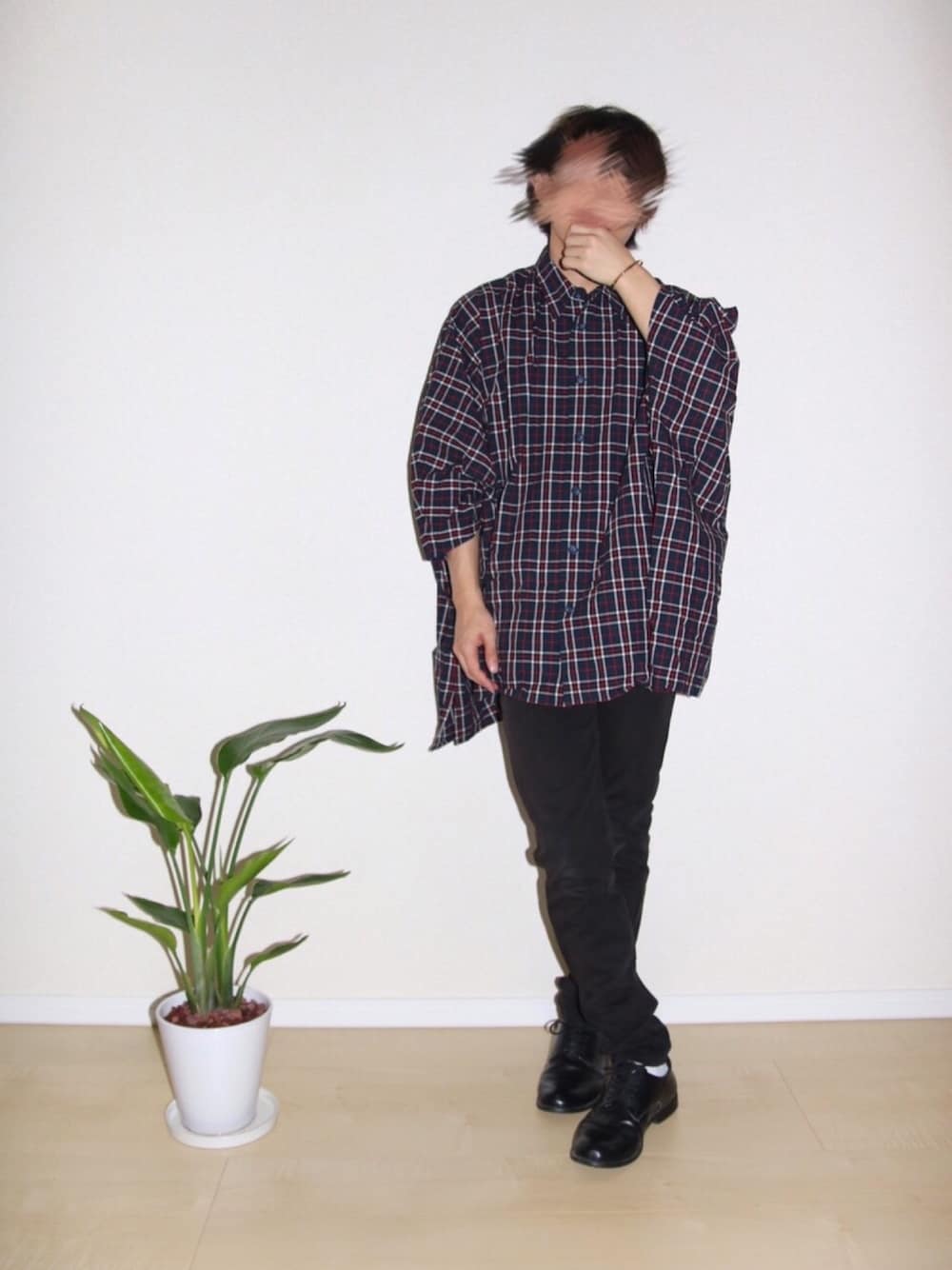 「カジュアルコーデ、シンプルコーデ、オーバーサイズ、MILKBOY、RAGEBLUE、スキニー　黒、革靴、HARE、Daniel Wellington、ビッグシルエット」｜「MILKBOYのFLYING シャツ（シャツ/ブラウス、その他）」を使った、HIDEさん（メンズ・168cm）の夏コーディネートの1枚目の写真