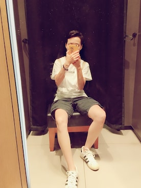 妻管严小王举さんのコーディネート