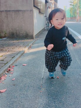 「no brand（ノーブランド）のアイテム（スラックス）」を使った、jojoさん（キッズ・80cm）の秋コーディネート
