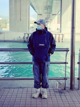 「Roots Canadaのアイテム（帽子）」を使った、Graham Chanさん（メンズ・173cm）の冬コーディネート