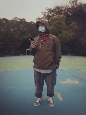 「meanswhile（ミーンズワイル）のアイテム（ジャケット/アウター）」を使った、Graham Chanさん（メンズ・173cm）の冬コーディネート