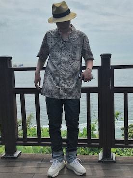 「Dr.Denim Jeansmakersのアイテム（デニムパンツ）」を使った、Kim  Sungsuさん（メンズ・174cm）の夏コーディネート
