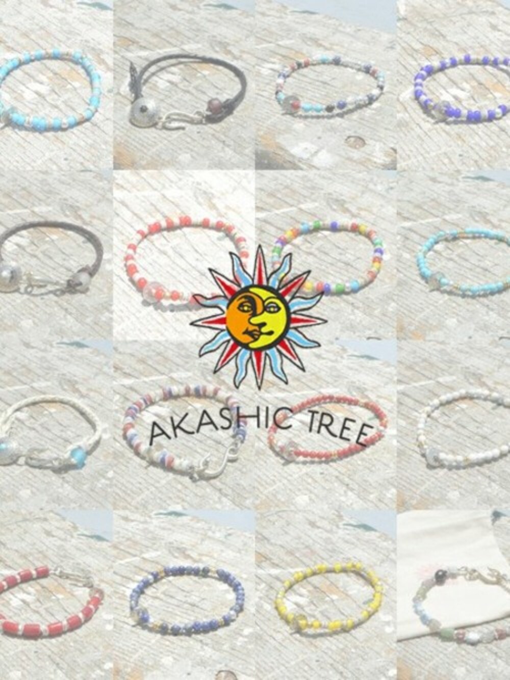 レッド系のブレスレット、ブラック系のブレスレット、その他のブレスレットを着用したメンズの春コーディネートの1枚目の写真