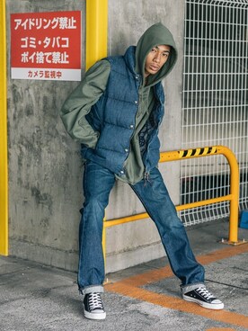「スリット」｜「アイテム（ダウンベスト）」を使った、Rooptokyoさん（メンズ・177cm）の秋コーディネート