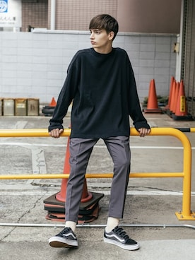 「WHITE LINE（ホワイトライン）のアイテム（トップス）」を使った、Rooptokyoさん（メンズ・178cm）の秋コーディネート