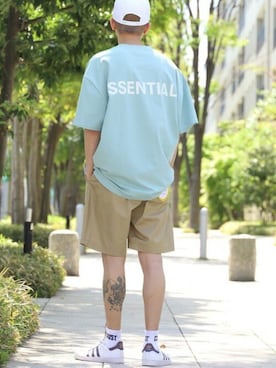 「FOG ESSENTIALS（エフオージーエッセンシャルズ）のアイテム（Tシャツ/カットソー）」を使った、Rooptokyoさん（メンズ・178cm）の春コーディネート