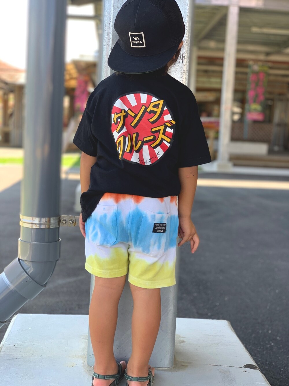「summer、RVCA(ルーカ)、サンタクルーズ、3歳男の子、boy」｜「SANTA CRUZのサンタクルーズ PTEE JAPANESE DOT T 半袖Tシャツ（Tシャツ/カットソー、ブラック系）」を使った、Kuboriさん（キッズ・92cm）の夏コーディネートの1枚目の写真