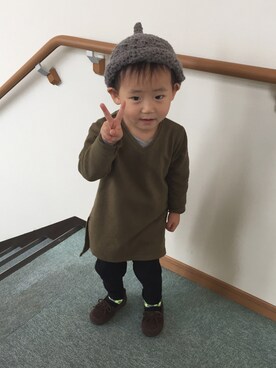 「CIAOPANIC TYPY（チャオパニックティピー）のアイテム（Tシャツ/カットソー、グリーン系）」を使った、r3mamさん（キッズ）の冬コーディネート
