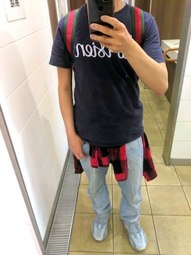 「Maison Kitsune（メゾンキツネ）のTEE-SHIRT PARISIEN（Tシャツ/カットソー、ブルー系）」を使った、たろうさん（メンズ）の夏コーディネート