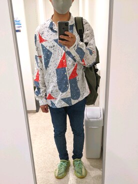 「PALACE（パレス）のアイテム（シャツ/ブラウス、ホワイト系）」を使った、たろうさん（メンズ）の秋コーディネート