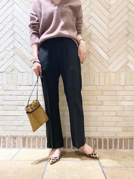 「RIVE DROITE（リヴドロワ）の軽く暖かみある一枚　フォックスmixVネックニット　（無地）（ニット/セーター、ピンク系）」を使った、rdmiyuuさん（レディース・161cm）の冬コーディネート