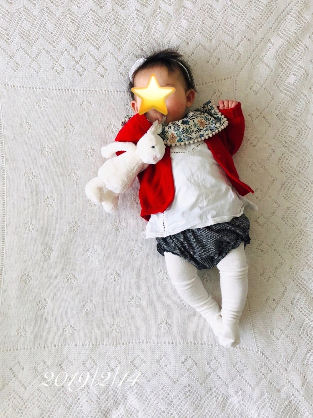 「プチバトー、バレンタインコーデ、ベビーコーデ、女の子、娘、ベビーガール、かわいい」｜「ZARA KIDSのアイテム（Tシャツ/カットソー、ホワイト系）」を使った、⭐︎うみちゃん⭐︎さん（キッズ・60cm）の冬コーディネートの1枚目の写真