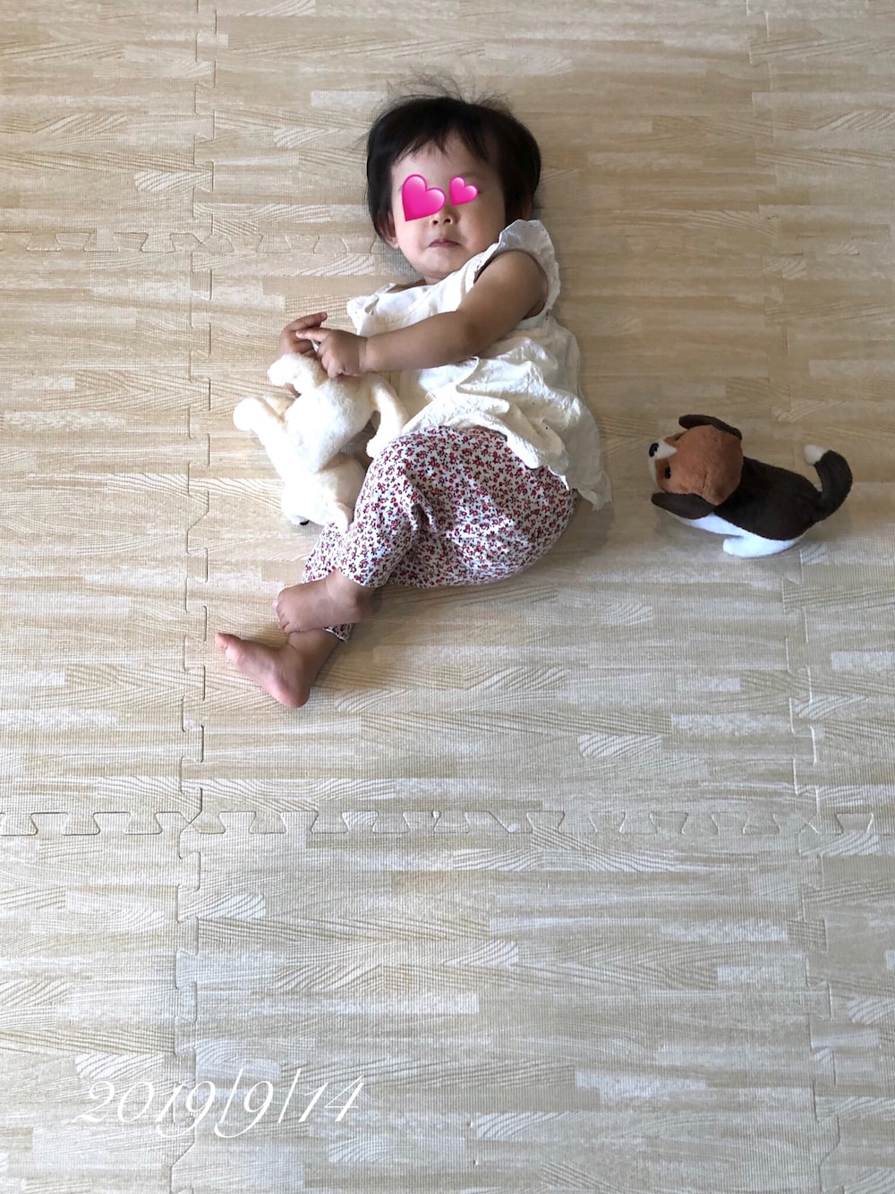 「センスオブワンダー、赤ちゃん、０歳、ベビーコーデ、娘コーデ」｜「babyGAPのアイテム（パンツ、レッド系）」を使った、⭐︎うみちゃん⭐︎さん（キッズ・70cm）の秋コーディネートの1枚目の写真