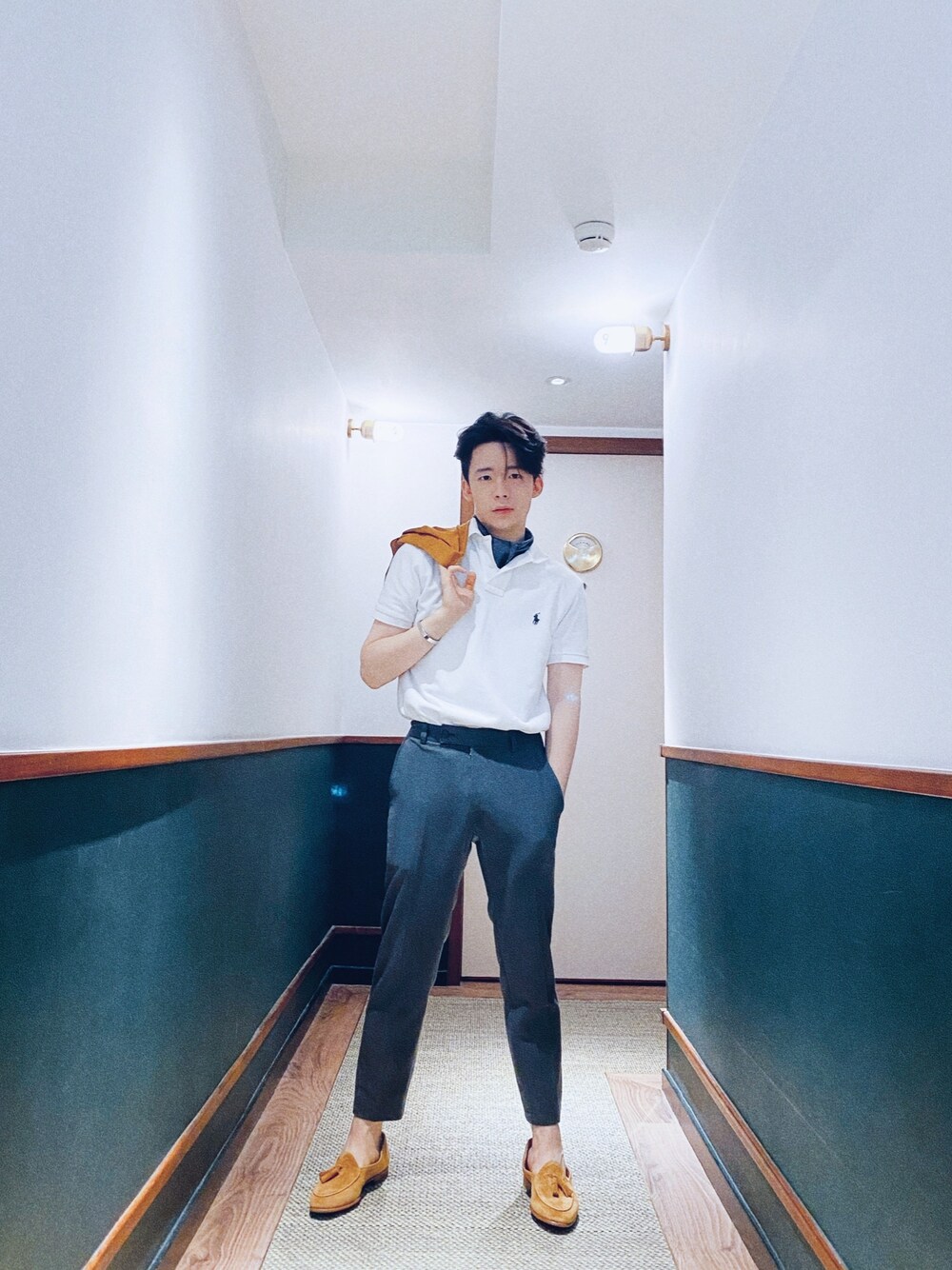 「Calvin Kleinのアイテム（ブレスレット、シルバー系）」を使った、THYBJMさん（メンズ・168cm）の冬コーディネートの1枚目の写真