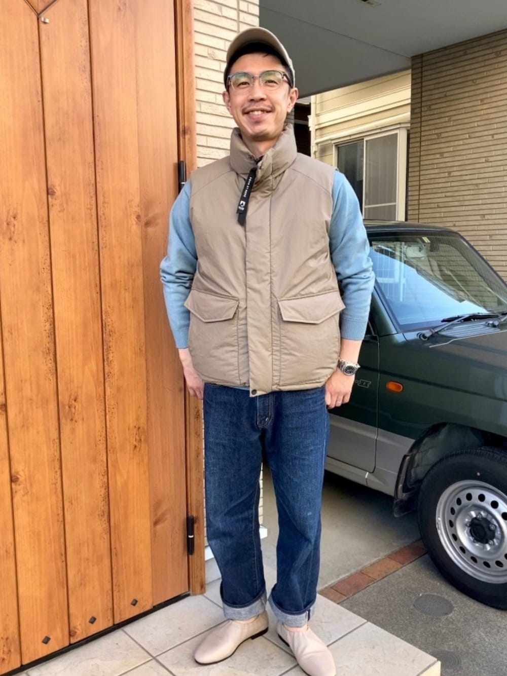 「春色、ロールアップ、ヌーディーカラー」｜「JINSのCombination & Bold Airframe（メガネ、ブラック系）」を使った、junodart【official】さん（メンズ・168cm）の冬コーディネートの1枚目の写真