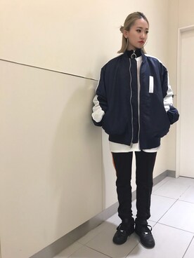 「FULLBK」｜「アイテム（ジャケット/アウター）」を使った、yukaiwamotoさん（レディース・160cm）の秋コーディネート
