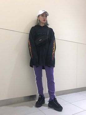 「RIPNDIP（リップンディップ）のアイテム（バッグ）」を使った、yukaiwamotoさん（レディース・160cm）の春コーディネート