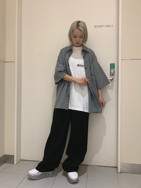 「WHITELAND（ホワイトランド）のWHITELAND/ホワイトランド/ビッグロゴオーバーサイズTシャツ（Tシャツ/カットソー）」を使った、yukaiwamotoさん（レディース・161cm）の夏コーディネート