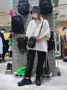 「WHITELAND（ホワイトランド）のアイテム（帽子）」を使った、yukaiwamotoさん（レディース・161cm）の夏コーディネート