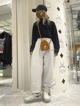 「KaneZ（ケインズ）のアイテム（キャップ）」を使った、yukaiwamotoさん（レディース・161cm）の冬コーディネート