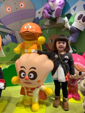 「H&M（エイチ・アンド・エム）のアイテム（ニット/セーター、グレー系）」を使った、Maki_OldSchoolさん（レディース）の冬コーディネート