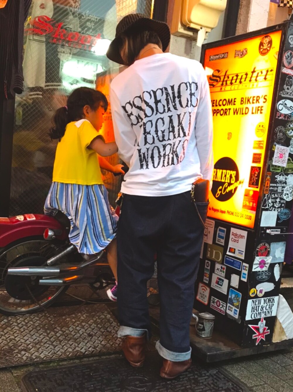 「バイカースタイル、バイク女子、バイカーファッション、アメカジ、アメカジ女子部、アメカジコーデ、自社ブランド、デニムパンツ、ロンT、ハットコーデ」｜「ESSENCE TEGAKI WORKSのアイテム（トップス、ホワイト系）」を使った、essencetegakiさん（レディース・158cm）の冬コーディネートの1枚目の写真