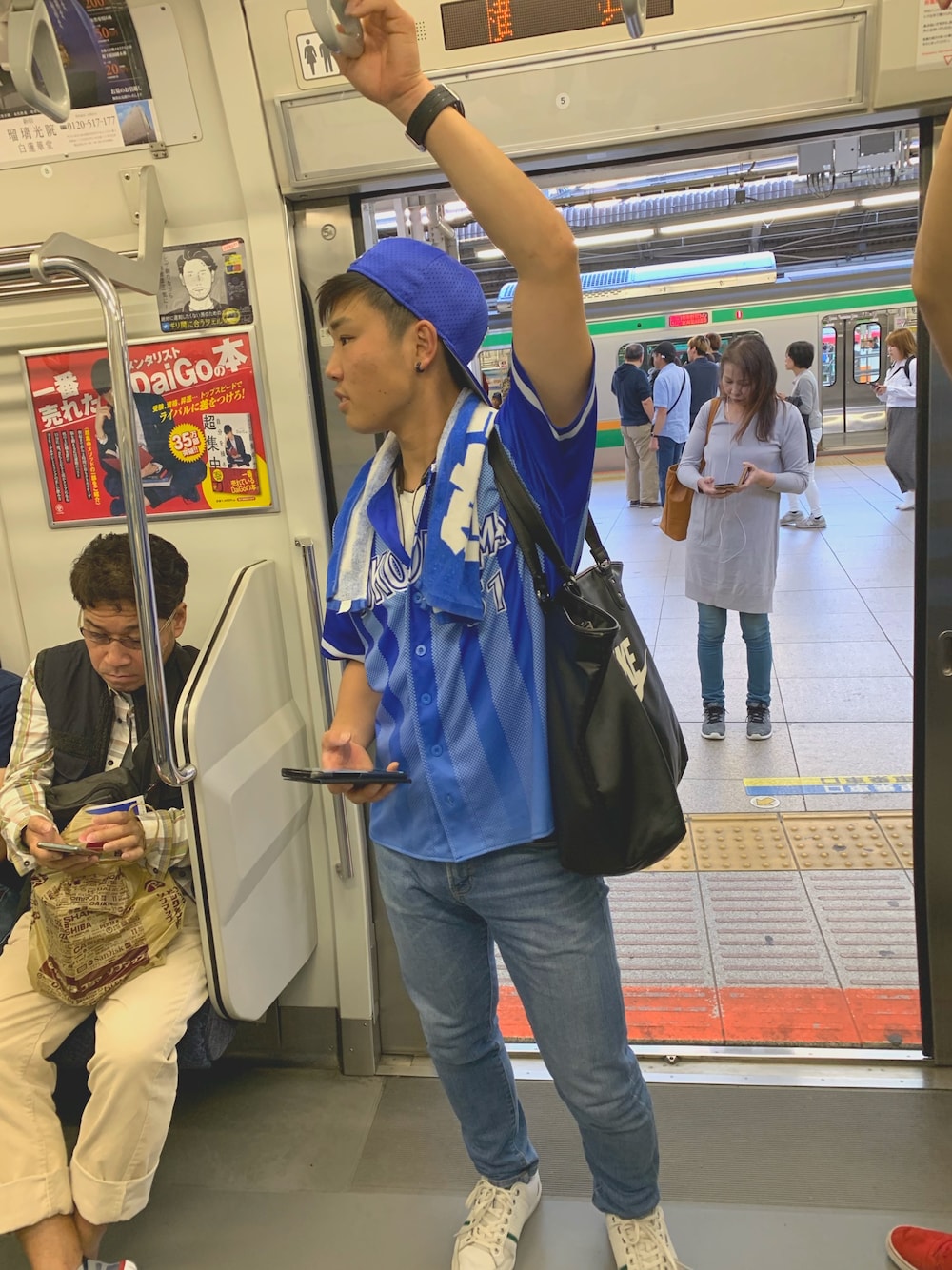 「ベイスターズ、ベイスボールシャツ、うんこ、イケメン」｜「GUCCIのアイテム（帽子、ブルー系）」を使った、tomipeiさん（キッズ・135cm）の夏コーディネートの1枚目の写真