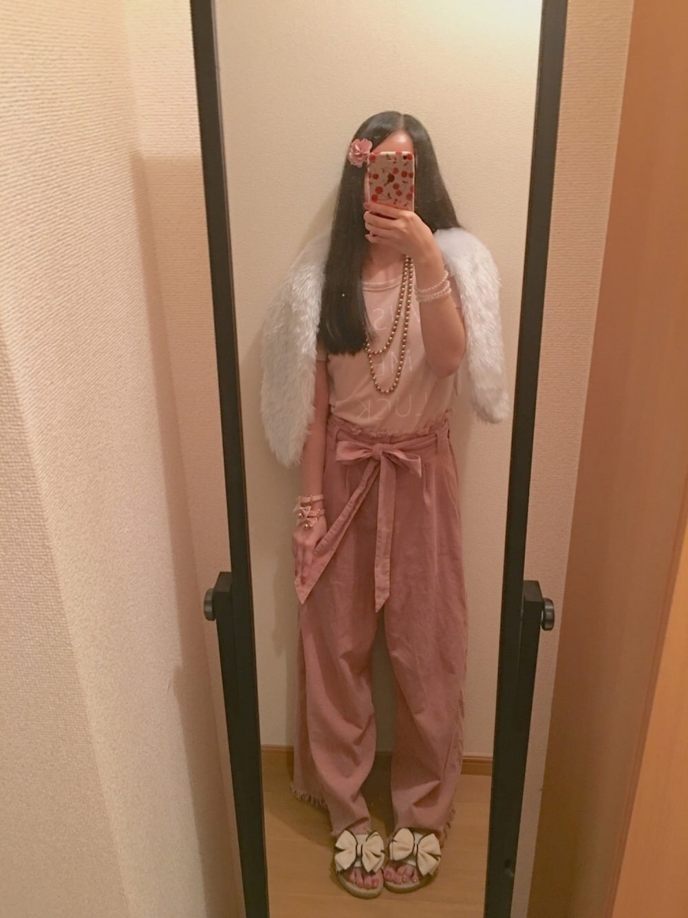 「うさみみ、たれみみ、うさぎ、エンジェル、天使、ピンク、ピンクTシャツ、リボンサンダル、リボンリボン、ピンクコーデ」｜「うちゃみみ天使のアイテム（その他、ピンク系）」を使った、たれみみコさん（レディース・155cm）の秋コーディネートの1枚目の写真