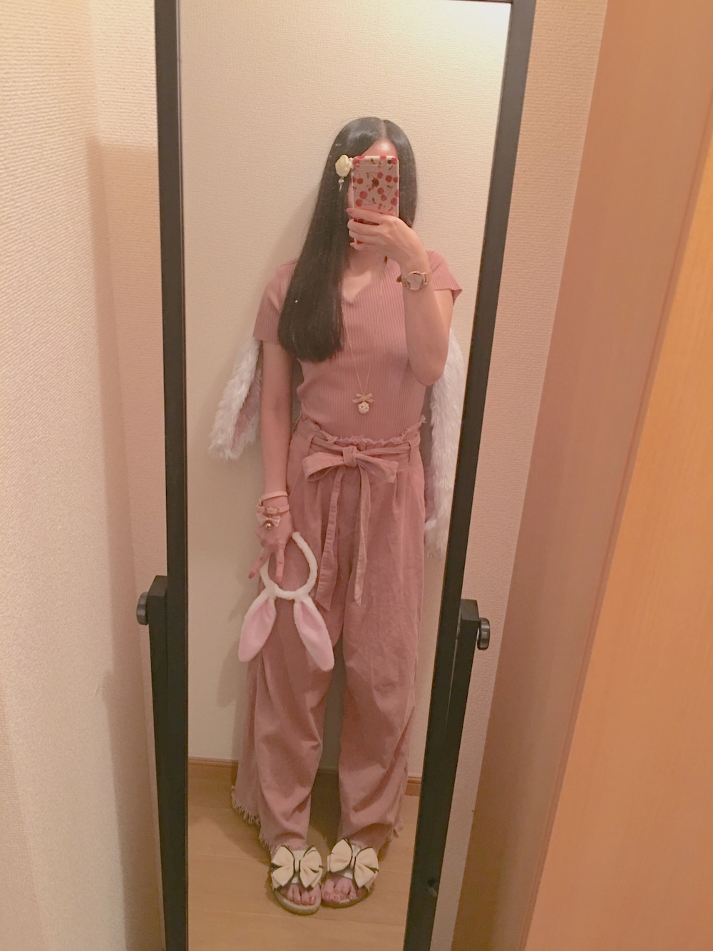 「うさみみ、たれみみ、ハートネック、ピンク、ピンクピンク、うさぎ、バニー、リボンリボン」｜「うさぴょんのアイテム（その他、ピンク系）」を使った、たれみみコさん（レディース・155cm）の秋コーディネートの1枚目の写真