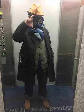 「カウチンセーター」｜「アイテム（チェスターコート）」を使った、DRGNさん（メンズ・170cm）の冬コーディネート